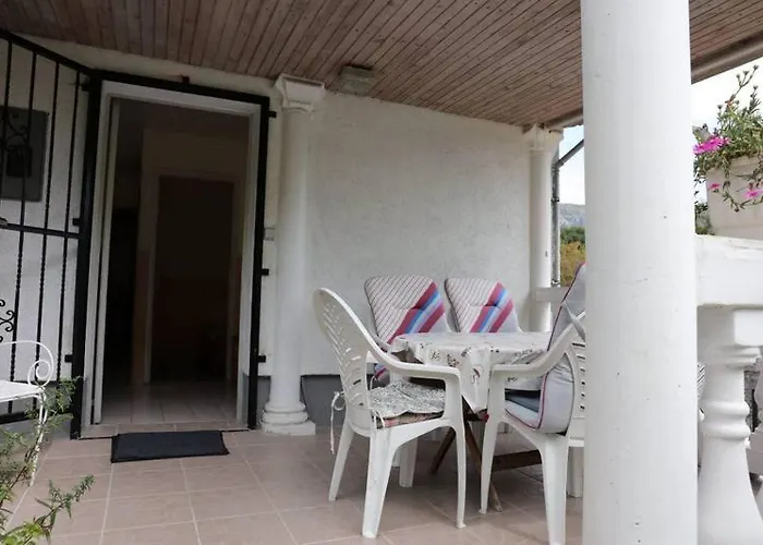 Behija 1 Cikvenica Apartment